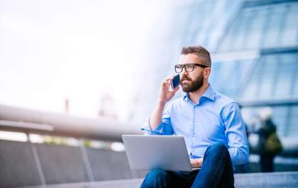 Ser fluente em outro idioma aumenta as chances de maiores salários