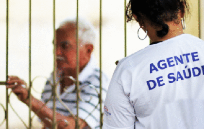 Falsos agentes de saúde furtam quase R$ 4 mil de vítima