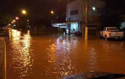 Prefeitura mobiliza equipes para averiguar danos causados pela chuva