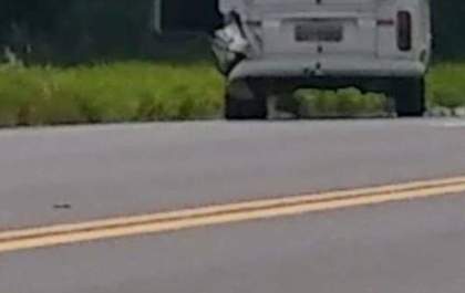 Motorista provoca acidente de trânsito com quatro veículos e foge sem prestar socorro às vítimas