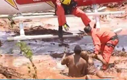 'Nos guiamos pelo cheiro dos corpos', relata brigadista em Brumadinho
