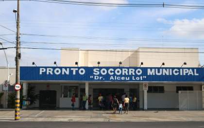 TCE multa ex-prefeito e secretária de Saúde de Birigui por contrato milionário irregular