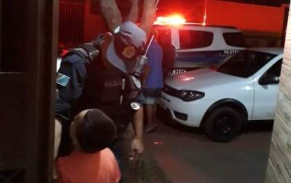 Policiais realizam sonho de três-lagoense fã da PM