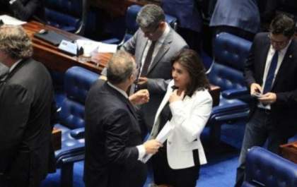 “Não fico num partido que tenha democrático apenas no nome”, diz Simone