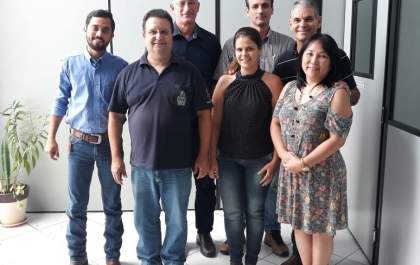 Agricultura de Andradina faz visita técnica a Associação Brasileira de Aves Alternativas