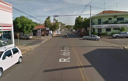 Homem morre após bater bicicleta em caminhonete na rua do Fico