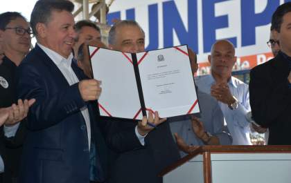 Prefeito e vereadores vão a São Paulo para tentar manter AME em Penápolis