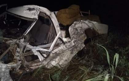 Colisão entre caminhão e camionete na BR-262 faz vítima fatal