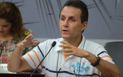 Vereador denuncia superlotação de salas de aula do Estado