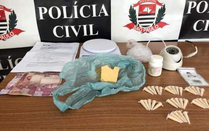 GOE prende suspeito e apreende cocaína em saco de maisena
