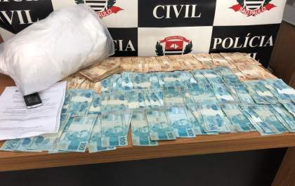 GOE encontra R$ 17,5 mil em casa de investigado por tráfico