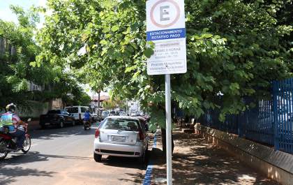 Cobrança da zona azul fora do horário gera questionamento