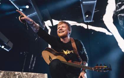 A desenvoltura do cantor inglês Ed Sheeran