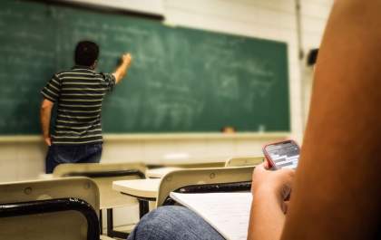 MEC paralisa discussão de plano para formar professor
