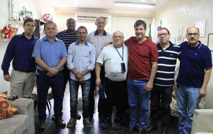 Governo de Andradina recepciona médico da missão Bom Samaritano