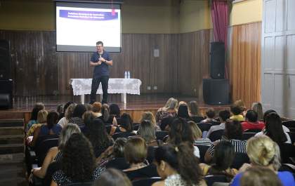 Governo de Andradina promove capacitação de gestores na Educação