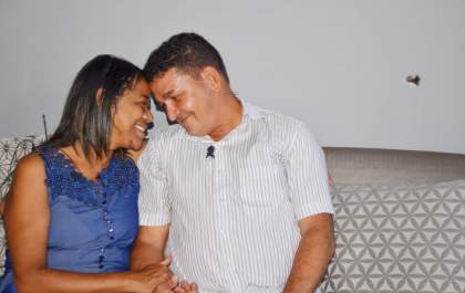 Marido doa rim para salvar a vida da esposa com doença grave