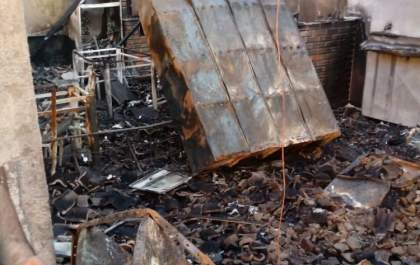 Incêndio destrói prédio da empresa Rede Telecom