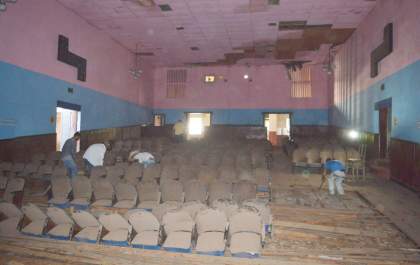 Obras em prédio do antigo cinema de Guararapes geram contestações