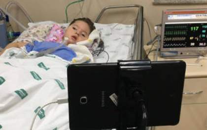 Ana Luiza recebe 1ª dose do Spinraza após longa batalha judicial