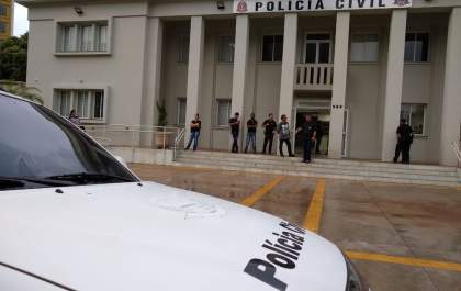 Operação 'Feira Livre' cumpre 31 mandados contra o tráfico por celular