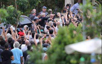 Lula acompanha velório do neto Arthur em São Bernardo do Campo (SP)