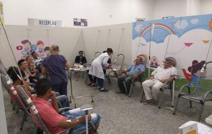Birigui instala dengários para acolher pacientes