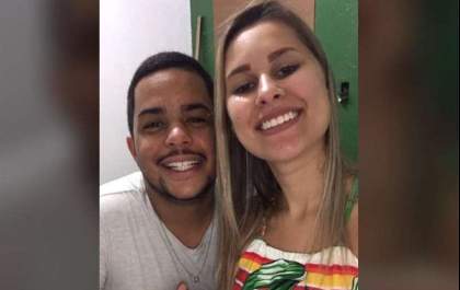 Jovem morre após ser estuprada e ter o corpo queimado pelo namorado&nbsp;