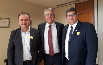 Secretário de Saúde pede apoio a deputados para funcionamento da Hemodiálise