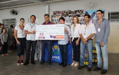 APAE Três Lagoas recebe doação da Rede de Supermercados Big Mart