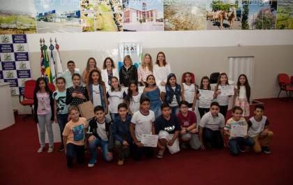 Águas Andradina realiza ações educativas no município