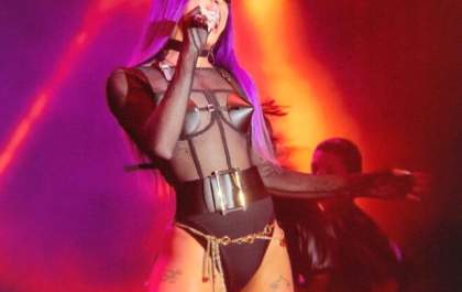 'Não Vou Deitar': Pabllo Vittar lança clipe no Instagram com stories de fãs
