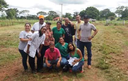 Alunos da Veterinária da FEA fazem aula prática na ETEC