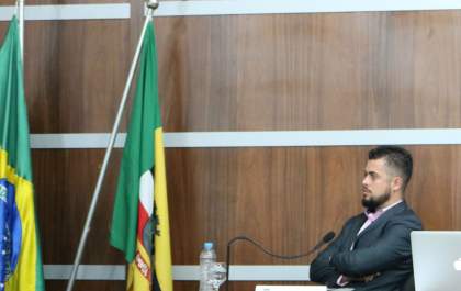 Câmara rejeita denúncia que pedia cassação de vereador de Birigui