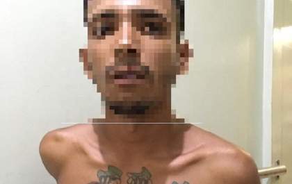 Dupla é presa traficando drogas em praça de Água Clara