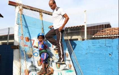 Projeto de esportes radicais para crianças precisa de doações