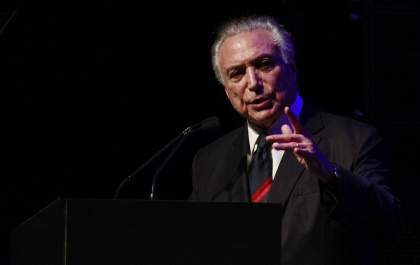 Temer fica em silêncio em depoimento à Polícia Federal