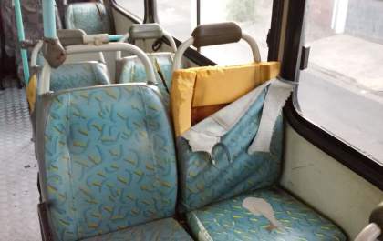 TCE-SP encontra ônibus escolar sem cinto, com pneus carecas e sem condições de uso