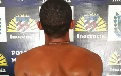 <p>Jovem é preso em flagrante após agredir e ameaçar a mãe&nbsp;</p>