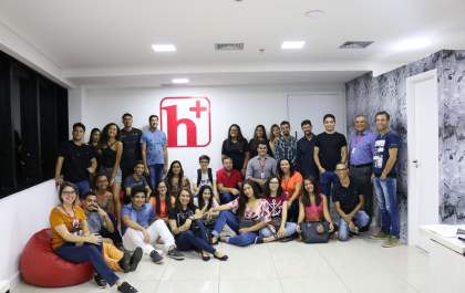 Alunos de jornalismo visitam sede do Hojemais Araçatuba