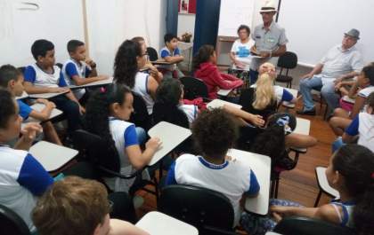 Academia Araçatubense de Letras inicia projeto de incentivo à leitura