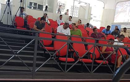Pouca gente aparece para assistir votação de CP. Nem vereador Mário apareceu
