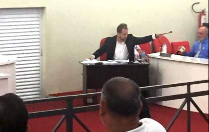 Começa defesa oral do vereador MHC
