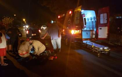 Homem fica ferido em colisão entre moto e carro no Jardim Santa Aurélia