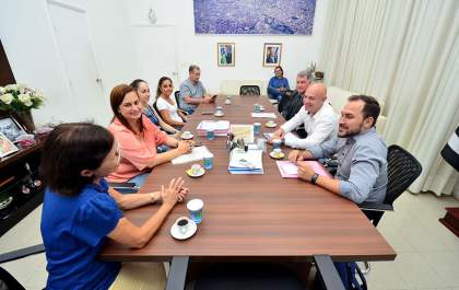 Empresa já está autorizada a instalar câmeras em escolas