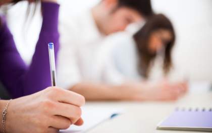 Inscrições abertas hoje para 830 vagas de emprego