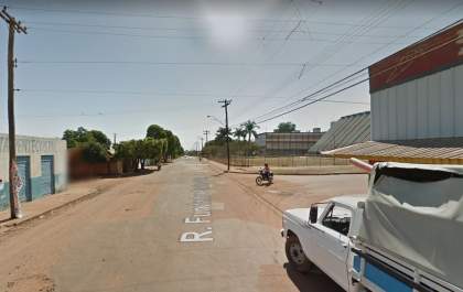 Motorista de Uber com BMW luta com ladrão durante tentativa de roubo