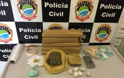 Polícia Civil fecha 'boca de fumo' e prende traficante com 5 kg de maconha
