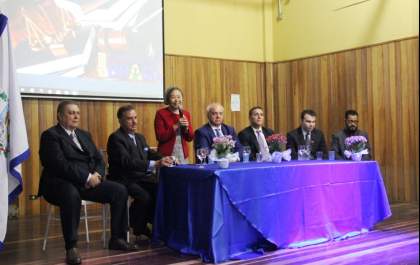 Tamiko participa de aula magna do primeiro curso de Direito em Andradina