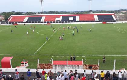 Andradina vence dérbi e joga o Bandeirante para a lanterna
